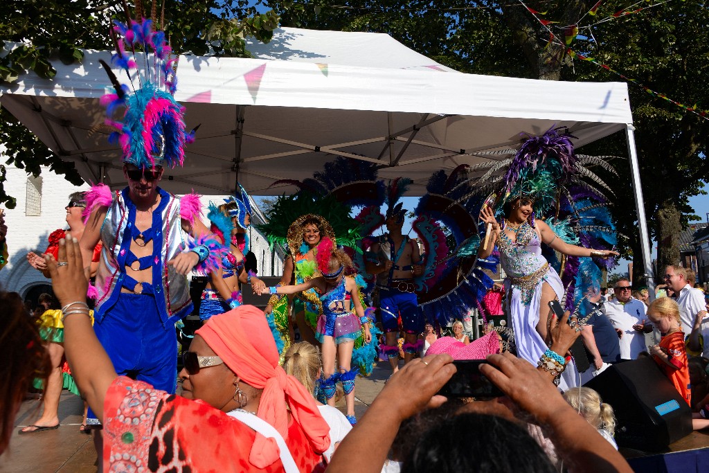 ../Images/Zomercarnaval Noordwijkerhout 259.jpg